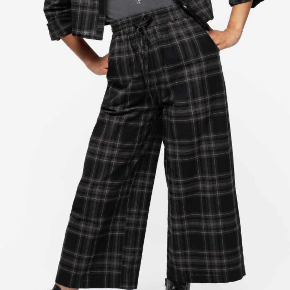 Disturbia Clover Checked Wide Leg Cropped Trouser